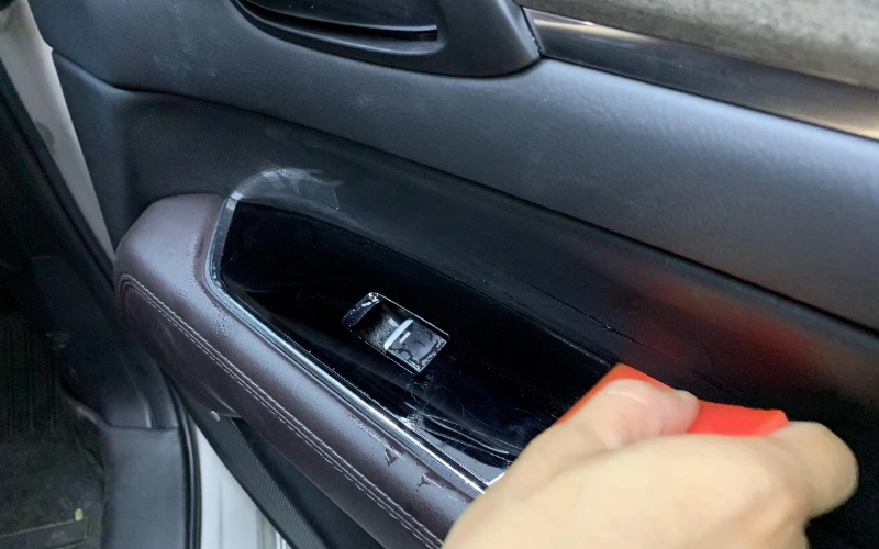 Việc Dán Ppf Nội Thất Mazda Cx5 Thường Mất Khoảng 2 – 4 Giờ